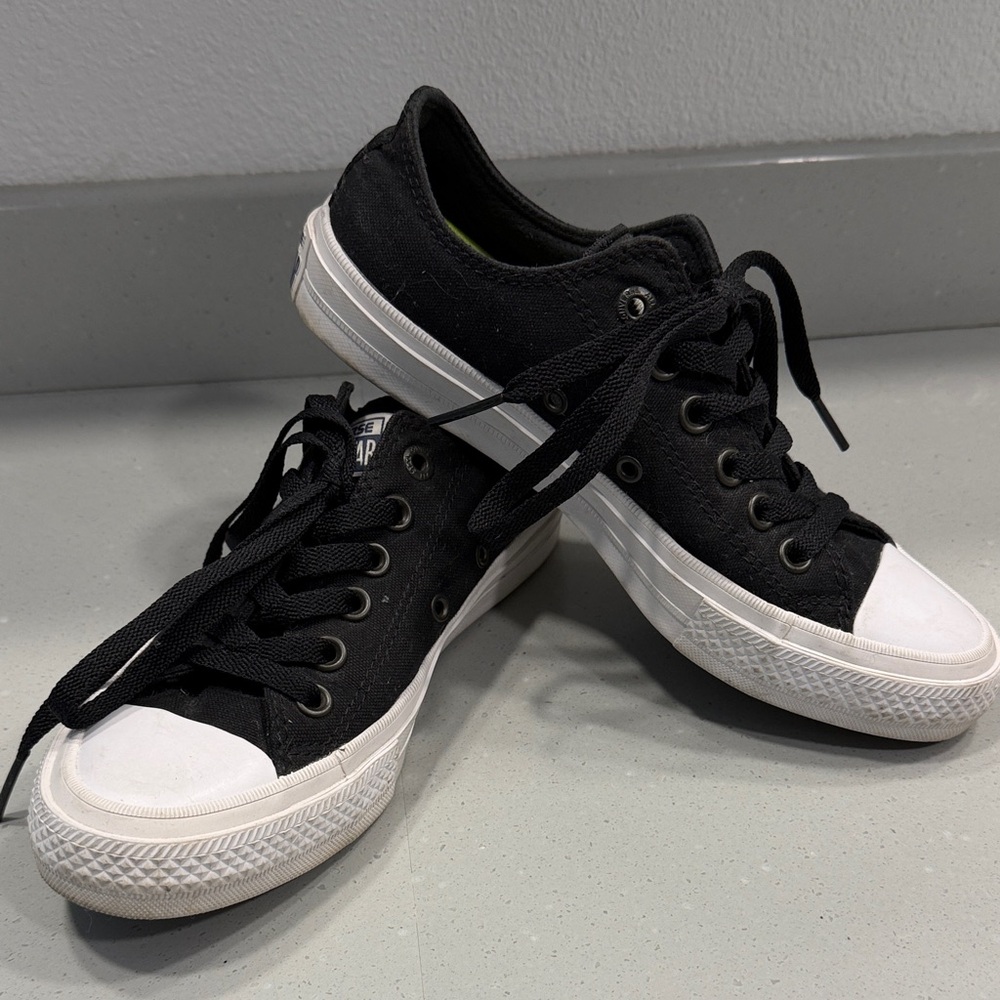 Converse All Stars, women’s size 7